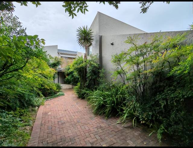 3 BEDROOM TOWNHOUSE FOR SALE IN THREE RIVERS